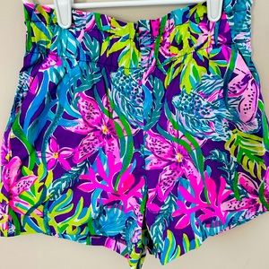 NWT Lilly Pulitzer Party All the Tide Shorts!